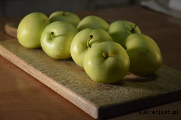 Papierówki zielone jabłka
